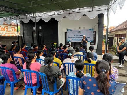 Pengabdian Kepada Masyarakat Dari RSUD Kabupaten Buleleng di Desa Jinengdalem